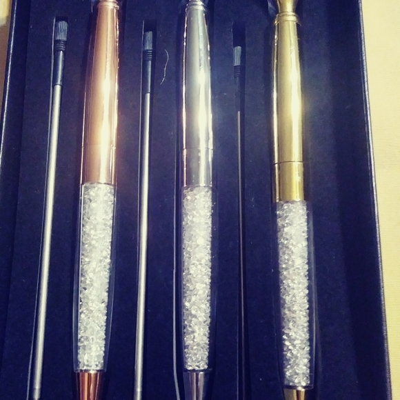 3} REALISTIC- DIAMOND *LOOK* PEN SET. SILVER, GOLD, & ROSE GOLD - Picture 4 of 9